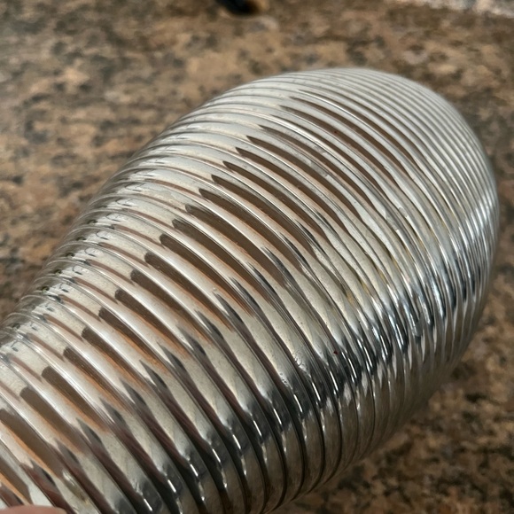 Vase - Picture 2 of 3